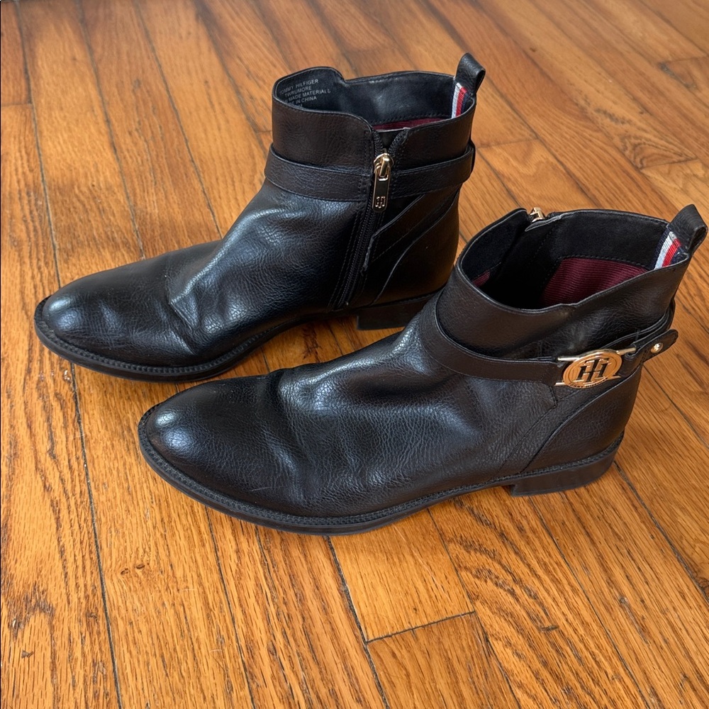 Tommy Hilfiger Black Ankle Boots with Gold Accents 8 - Picture 3 of 10